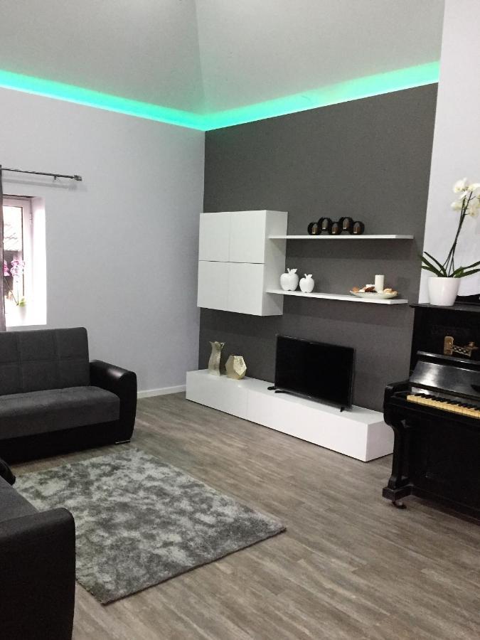 Cottage Quinze, Contemporary Designed Cottage With Swimming Pool Ponta Delgada  Esterno foto